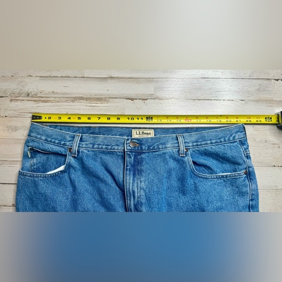 L.L. Bean Blue Standard Fit Straight Leg Denim Jeans Men's 44x28 - Picture 6 of 10